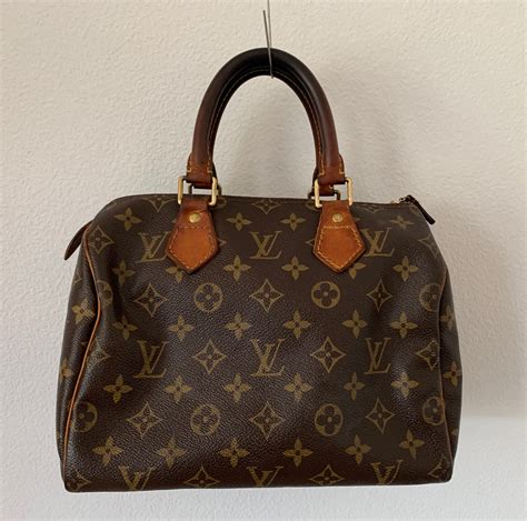 louis vuitton vintage black bag|older style Louis Vuitton bags.